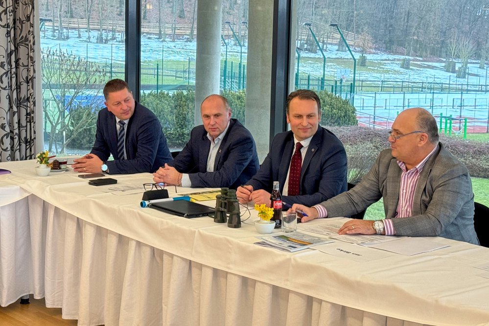 Výjezdní zasedání Asociace euroregionů ČR ve Velichovkách přineslo nové impulzy pro přeshraniční spolupráci